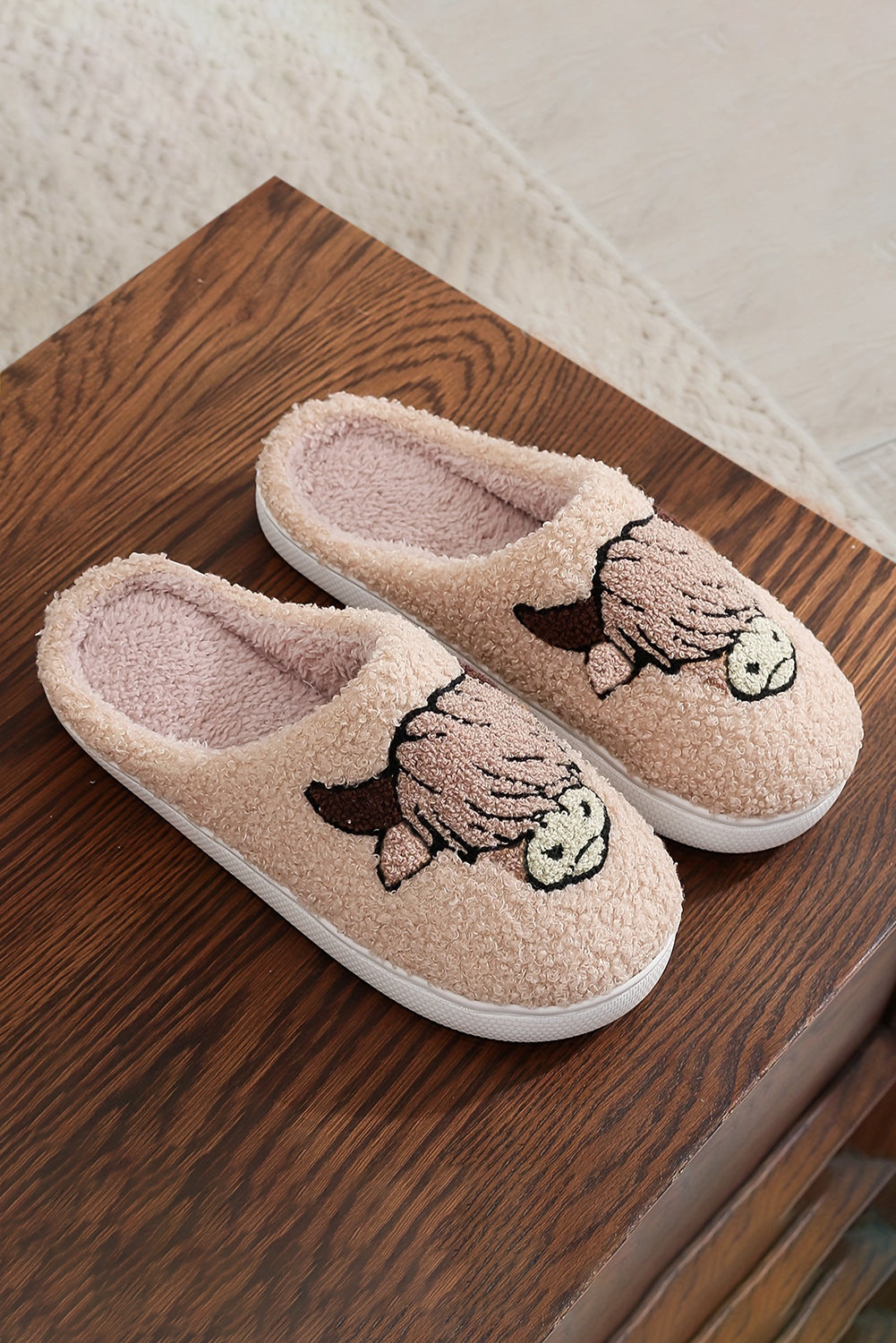 Parchment Cartoon Animal Plush Slippers